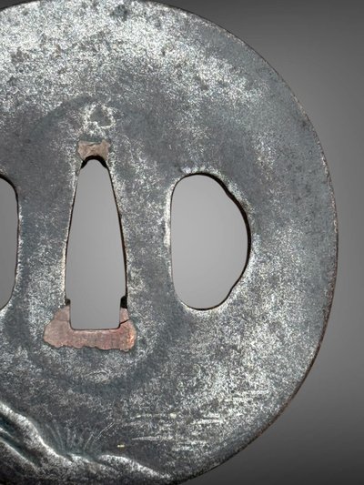 Tsuba maru-gata aus Eisen, Edo-Periode (1603-1868)
