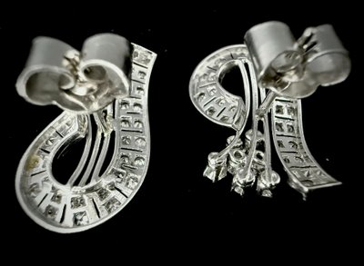 Ohrringe mit 2 Karat Brillantbesatz
