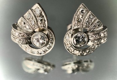 Art-Deco-Ohrringe mit Brillantbesatz