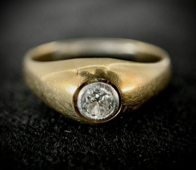 Bague Jonc homme sertie d'un diamant