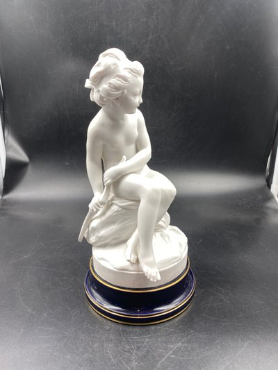 Due biscuit in porcellana di Sèvres, Amore (Eros) e la Ninfa (Psiche), da Falconet