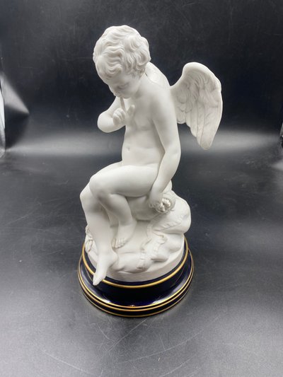 Due biscuit in porcellana di Sèvres, Amore (Eros) e la Ninfa (Psiche), da Falconet