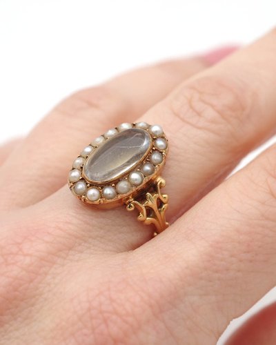 French Victorian secret opening locket ring with pearls in 18k gold