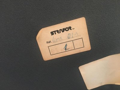  Paire De Fauteuil De Direction Marque "STRAFORD " Chrome et tissus XX siècle 