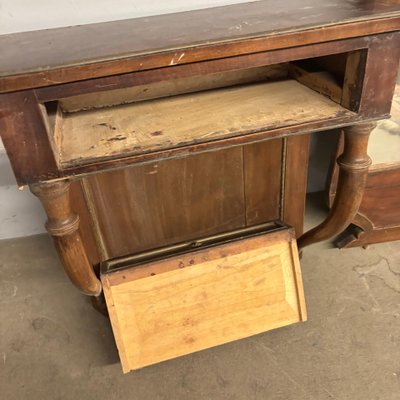 Console ancienne de style Empire en noyer, suspendue, XIXe siècle, 150 x 56 x 23 cm. Une pièce rare et ravissante.