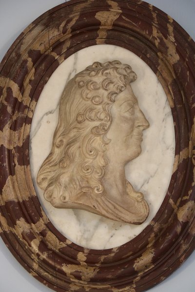 Médaillon en marbre