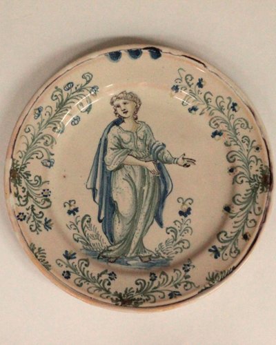 Piatto in maiolica di Pavia (Italia), fine XVII o inizio XVIII secolo.