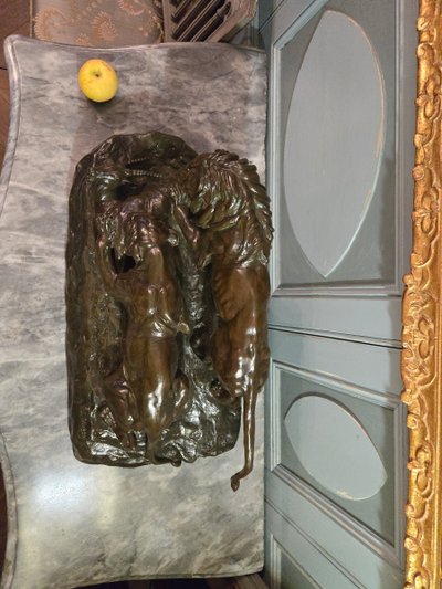 Lion et lionne attaquant une gazelle d'après d’E.Samson, Importante sculpture animalière.