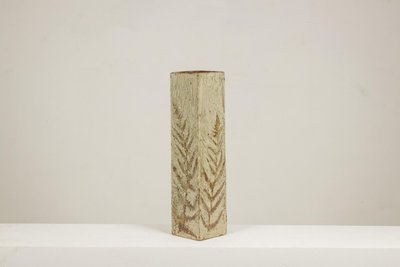 Brutalist-style stoneware vase with plant decoration. 1970s. LS6708B