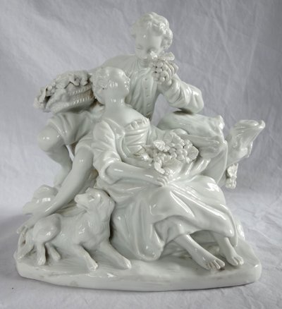 Capodimonte: scena galante del XVIII secolo da Boucher - gruppo in porcellana - firmato