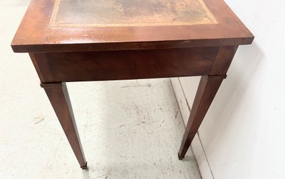 Louis XVI style desk in mahogany and veneer, 20th century