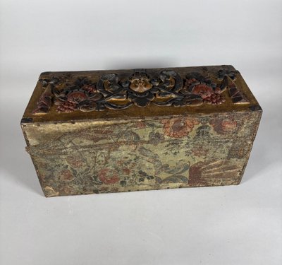 Polychrome, geschnitzte Holztruhe, 16. Jahrhundert, Frankreich