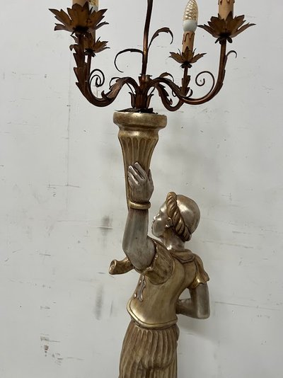 Stehlampe mit silberner nubischer Figur, 20. Jahrhundert