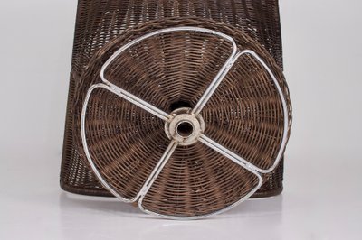 Fauteuil Pivotant en Rotin et Cuir par Gerard Van Den Berg