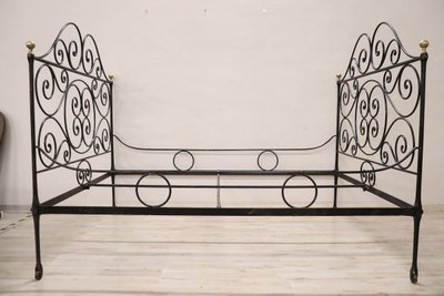 Letto matrimoniale antico in ferro battuto, Italia XIX secolo
