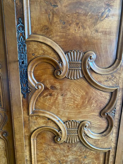 armoire bressane