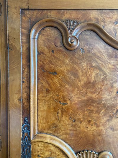 armoire bressane