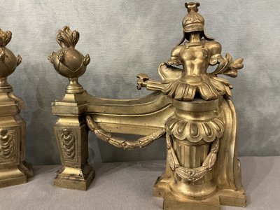 Belle paire de chenets en bronze doré d'époque fin 18 ème 