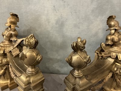 Belle paire de chenets en bronze doré d'époque fin 18 ème 