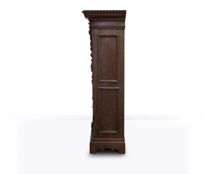 Nussbaum-Sideboard, 19. Jahrhundert, im Stil der Neorenaissance, rekonstruiert mit antiken Elementen