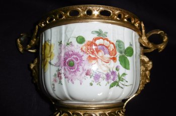 Potpourri Aus Porzellan Montiert Bronze