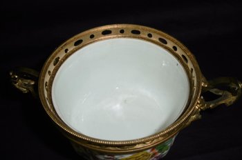Potpourri Aus Porzellan Montiert Bronze
