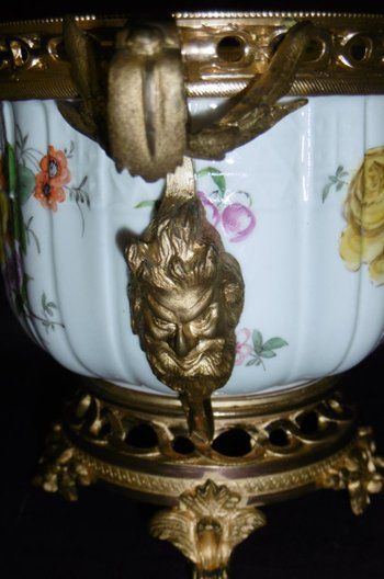 Potpourri Aus Porzellan Montiert Bronze