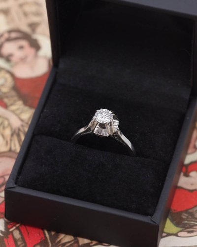 Bague solitaire en or blanc 18 carats, diamant de 0,50 ct, style rétro.
