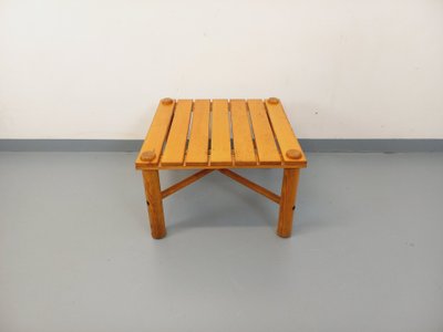 Vintage square coffee table in solid pine from the 70s and 80s