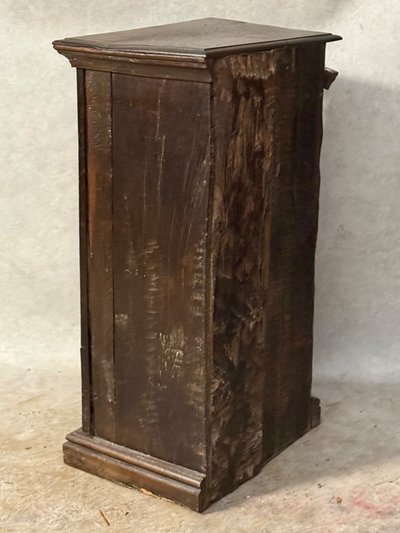 One-door sideboard