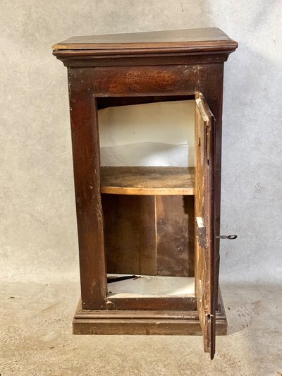 One-door sideboard