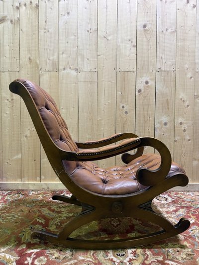 Fauteuil Rocking-chair Chesterfield en cuir havane