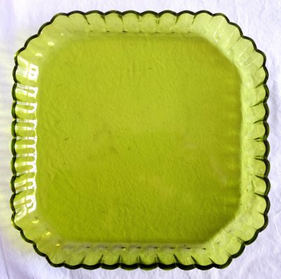 Saint Louis - pair of Mousse green crystal trays (charteuse green)