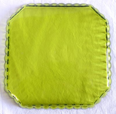 Saint Louis - pair of Mousse green crystal trays (charteuse green)