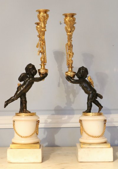 Paire de chandeliers Louis XVI