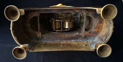 Pendule " la fileuse et la fidélité " en bronze doré fin XVIII début XIXème