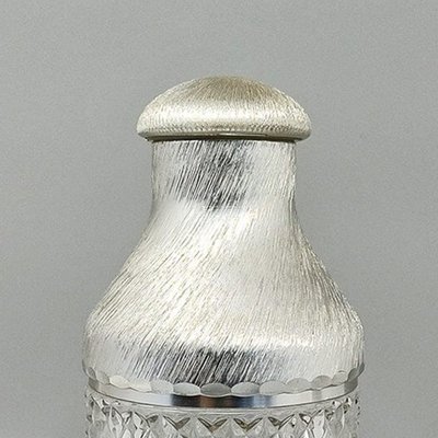 1960er Jahre Wunderschöner Cocktail-Shaker aus geschliffenem Kristall von Arir. Hergestellt in Italien.