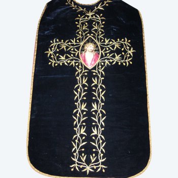 Nineteenth century velvet and gold embroidery chasuble