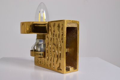 Brutalistische Wandleuchten aus massivem Messing