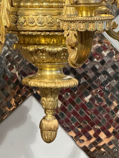 Monumental Lustre en bronze ciselé doré XIXe Époque Napoléon III Style Empire