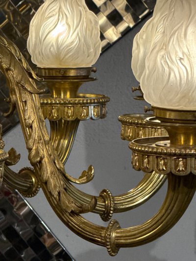 Monumental Lustre en bronze ciselé doré XIXe Époque Napoléon III Style Empire