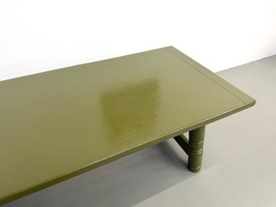 Olivgrün glossy lackierter Esstisch - DLG Georges Robert, Circa 1970