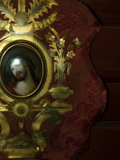 Bénitier d'applique,  en cuivre doré époque 19ème.