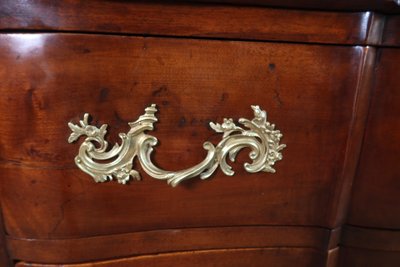 Commode sauteuse Louis XV époque XVIIIème siècle