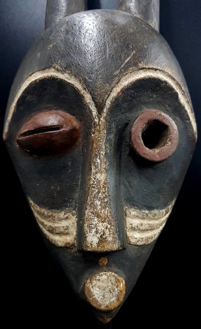 Maschera "Ngolo", popolo Pende, D.R.C.