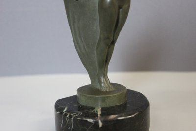 Jeune Femme au Voile par Max Le Verrier vers 1930