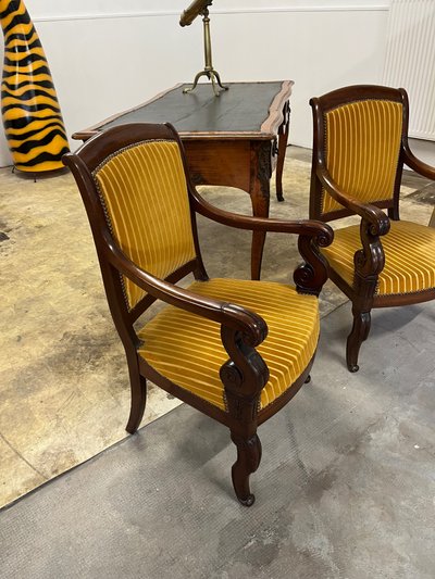 Paire de fauteuils en acajou époque Restauration 