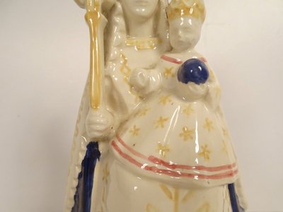 Earthenware statuette HB Quimper Jeanne Levêque ND Délivrance Basilique Quintin