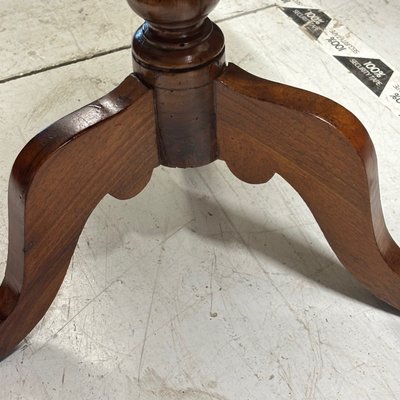 Antique small and delightful Louis Philippe 19th century oval solid walnut end table