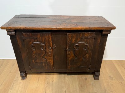 Armoire espagnole ancienne